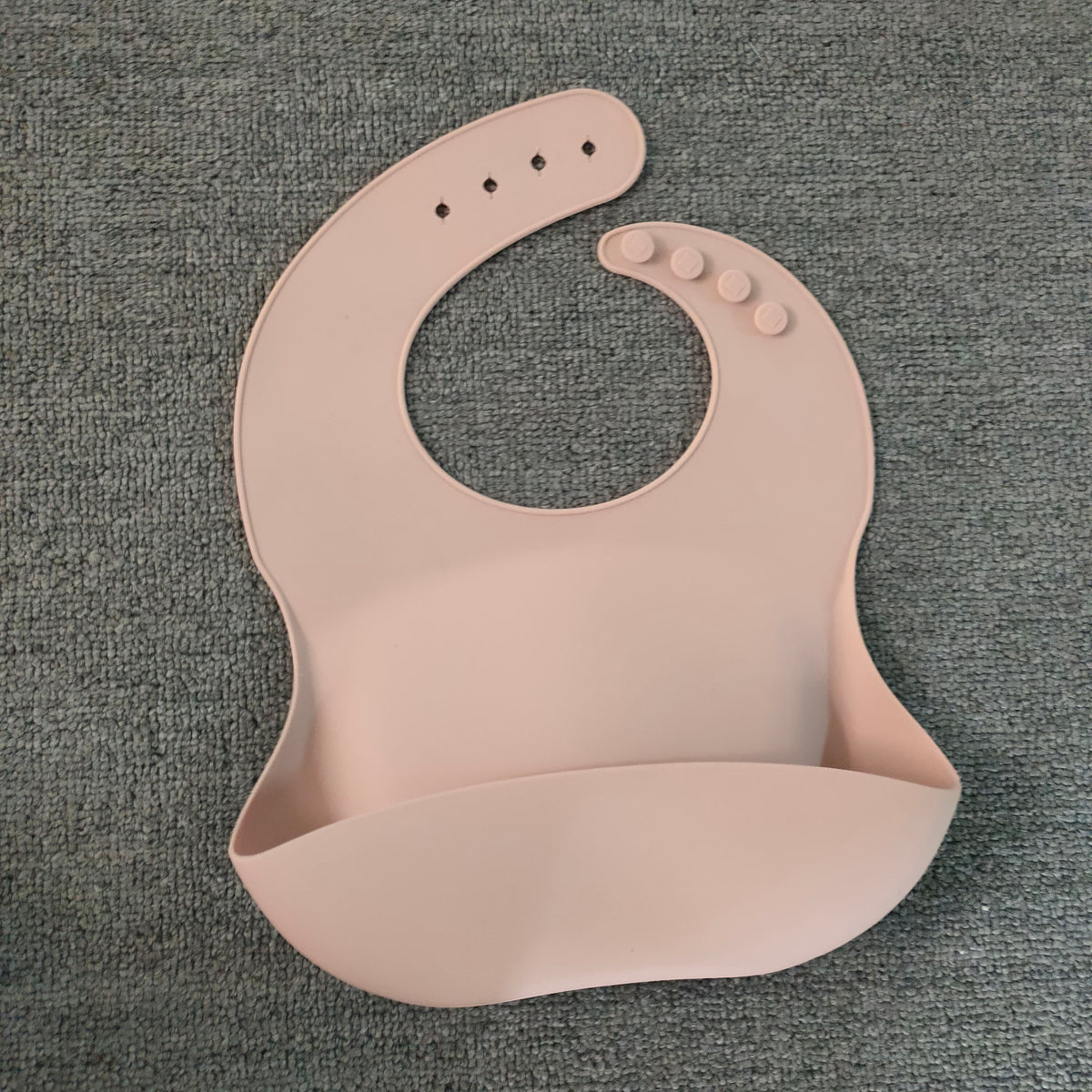 The Silicone Feeding Bib — Sage