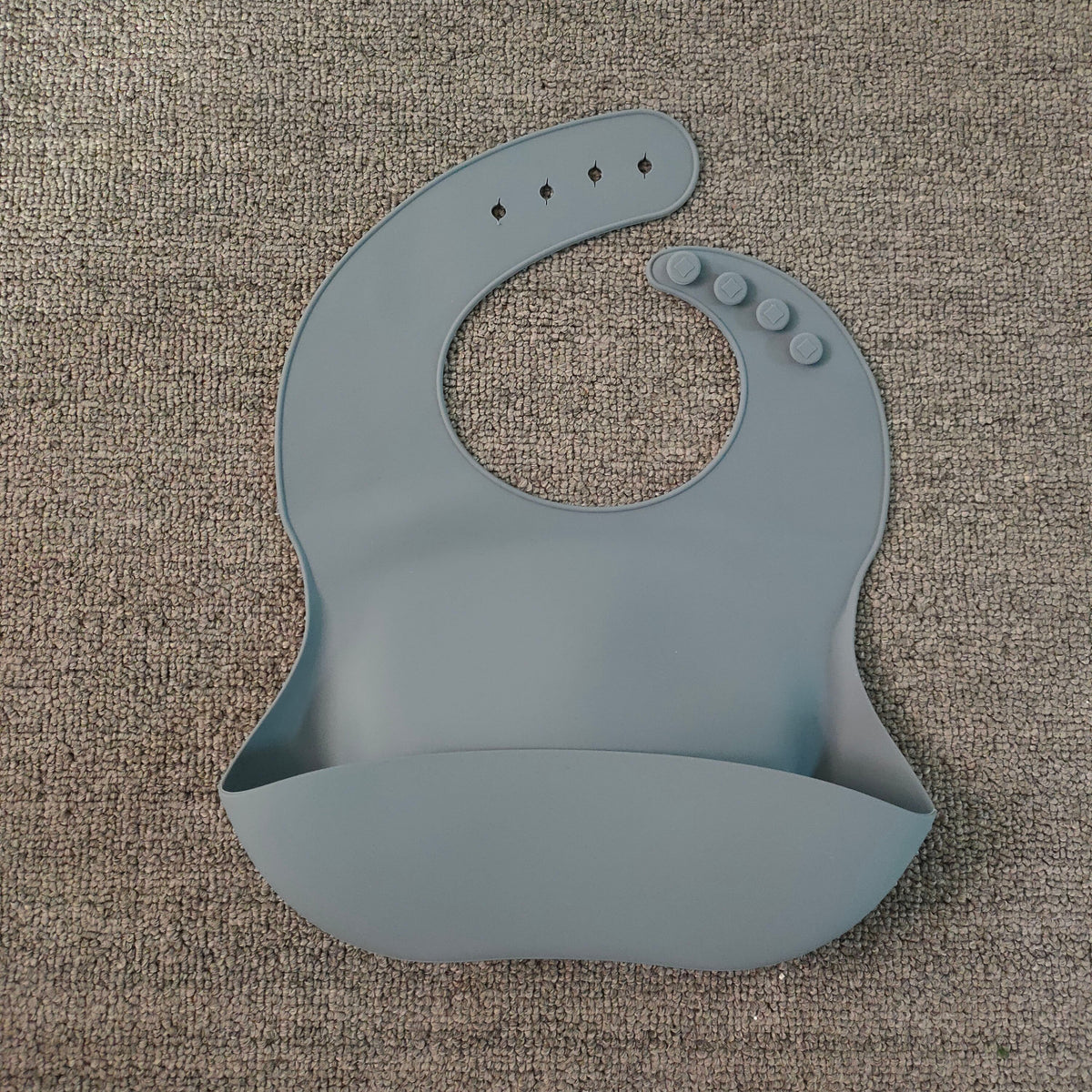 The Silicone Feeding Bib — Sage